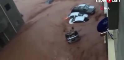 Selden sonra savaş alanına d&ouml;nm&uuml;şt&uuml;: Derne'de tahliye kararı konuşuluyor