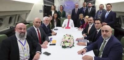 Cumhurbaşkanı Erdoğan Nah&ccedil;ivan d&ouml;n&uuml;ş&uuml; gazetecilerin sorularını cavaplandırıd