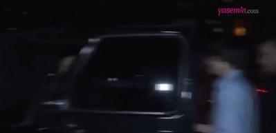 Sinan Engin'den çirkin hareket! Genç muhabirle konuşurken...