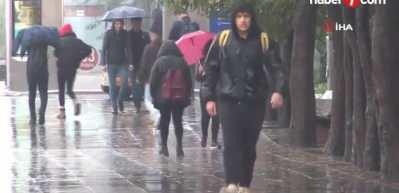 Tehlike b&uuml;y&uuml;yordu! Nihayet İstanbul'a yağmur geliyor