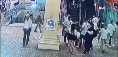 Yan baktın kavgası yoğun bakımlık etti! Gence acımasızca vurdular...