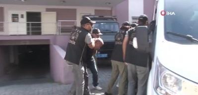 G&ouml;zaltına alınan 3 HDP'li tutuklandı