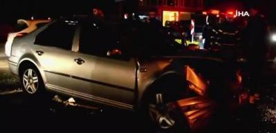 Ordu&rsquo;da iki otomobil kafa kafaya &ccedil;arpıştı! &Ccedil;ok sayıda yaralı