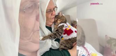 Rukiş anneannenin patili kızı T&uuml;lin'e nazar duası okuduğu o anlar b&uuml;y&uuml;k beğeni topladı