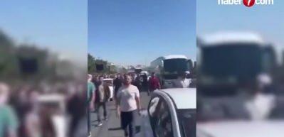 &Uuml;rd&uuml;n'de toplanan binlerce insan Filistin sınırına akın etti