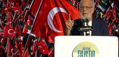 D&uuml;nyaca &uuml;nl&uuml; sanat&ccedil;ı Yusuf İslam'dan B&uuml;y&uuml;k Filistin Mitingi'nde Osmanlı ve Kud&uuml;s mesajı