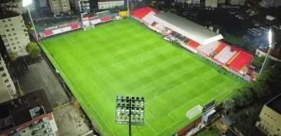 Fenerbah&ccedil;e taraftarından Pendik Stadı'na tepki! 