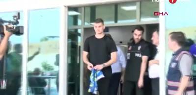 Fenerbah&ccedil;eli file bek&ccedil;isi Livakovic'in yılın kalecisi &ouml;d&uuml;l&uuml;ndeki sıralaması belli oldu