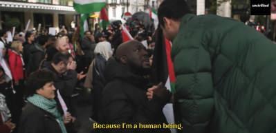 Londra'da yüz binlerin katıldığı Filistin mitinginde birbirinden anlamlı mesajlar