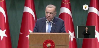 'TAM 25 G&Uuml;ND&Uuml;R D&Uuml;NYANIN G&Ouml;Z&Uuml; &Ouml;N&Uuml;NDE İNSANLIK SU&Ccedil;U İŞLENİYOR'