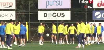 Fenerbah&ccedil;e aldığı mağlubiyet ile &ouml;n&uuml;ne gelen fırsat tepti!