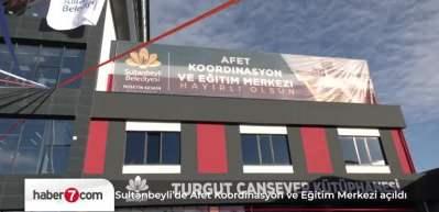 Sultanbeyli Afet Koordinasyon ve Eğitim Merkezi a&ccedil;ıldı, eseri g&ouml;ren Vali G&uuml;l teşekk&uuml;r etti