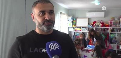 Deprem b&ouml;lgesindeki &ouml;ğrenci ve &ouml;ğretmen i&ccedil;in de ders zili &ccedil;aldı! İşte konteynerlerdeki eğitim &ccedil;alışmaları...