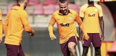Galatasaray'ın ManU maçının kadrosu şekilleniyor! Sol bek için o isim kesinleşti...