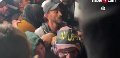 Serbest bırakılan Filistinli kadın esir: "V&uuml;cudumda iz kalana kadar d&ouml;v&uuml;ld&uuml;m"