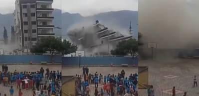 İskenderun'da okul yanındaki kontroll&uuml; yıkım korkuttu! Bah&ccedil;edeki &ouml;ğrenciler koşarak ka&ccedil;tı