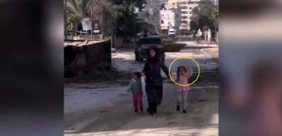 Filistinli kızın yaşadığı travma hi&ccedil; ge&ccedil;meyecek! Arkasında İsrail askeri aracını g&ouml;r&uuml;nce...