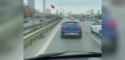 Sağlık Bakanı Fahrettin Koca: İstanbul'da ambulansa yol vermeyen s&uuml;r&uuml;c&uuml;n&uuml;n cezası kesildi