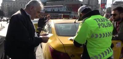 Taksim'de yılın ilk ticari taksi denetimi yapıldı! İşte bilan&ccedil;o...
