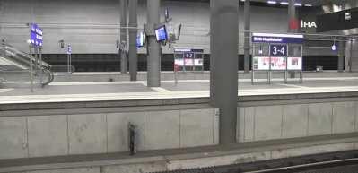 Almanya&rsquo;da dev grev, tren seferleri iptal edildi...