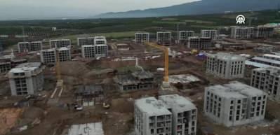 Hatay'da afet konutlarının dağıtımı başlıyor