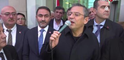 CHP lideri &Ouml;zg&uuml;r &Ouml;zel, DEM Parti'yi savundu: Erdoğan'ı hedef aldı!