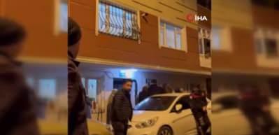 Bağcılar&rsquo;da psikolojik sorunları olduğu iddia edilen şahıs annesini bı&ccedil;aklayarak &ouml;ld&uuml;rd&uuml;