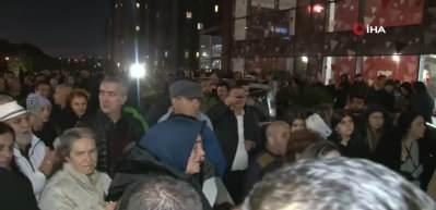 CHP'de kriz! Y&uuml;zlerce CHP'li İstanbul İl Başkanlığı &ouml;n&uuml;ne akın etti: Oy kullanmayacağız!