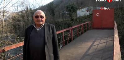 Karadenizli vatandaşın inadı tuttu! Para vermeyen bu k&ouml;pr&uuml;den ge&ccedil;emiyor