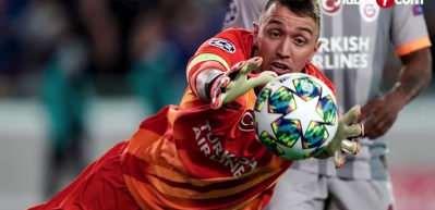 Muslera rekora gidiyor!