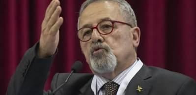 Prof. Dr. Naci G&ouml;r&uuml;r &ccedil;ok riskli alanları a&ccedil;ıkladı