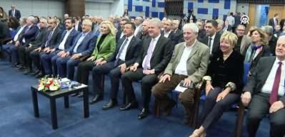 Hamza Dağ: &Ouml;zg&uuml;r &Ouml;zel'in son derece panik halinde olduğunu g&ouml;r&uuml;yorum