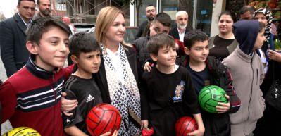 AK Parti adayı İlknur Kova&ccedil;'ın Bayrampaşa i&ccedil;in en &ouml;nemli 2 maddesi