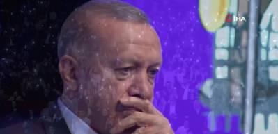 Cumhurbaşkanı Erdoğan Ahmet Kaya'nın şarkısında duygu dolu anlar yaşadı