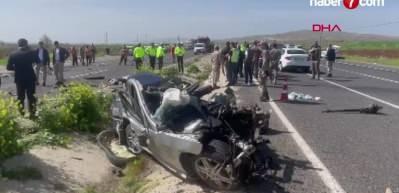 Şanlıurfa'da bayram tatili yolunda kaza: 2'si &ccedil;ocuk 4 &ouml;l&uuml;