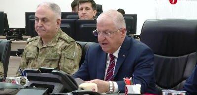 Mill&icirc; Savunma Bakanı Yaşar G&uuml;ler Şanlıurfa&rsquo;da bayramlaşma sonrası toplantı ger&ccedil;ekleştirdi