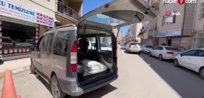 Hatay'da ilgin&ccedil; olay: Aracında uyuşturucu bulan vatandaş, kendini ihbar etti!
