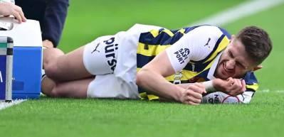 Derbide sakatlanan yıldız isim sezonu kapattı