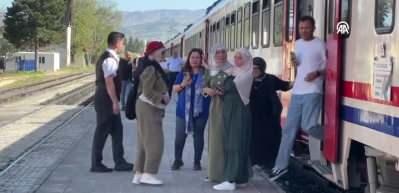 'Turistik Diyarbakır Ekspresi' yolcuları Elazığ'da: Bu kadarını beklemiyordum