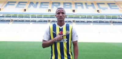 Fenerbahçe'de Becao yanlış ameliyat olduğu iddia edildi...