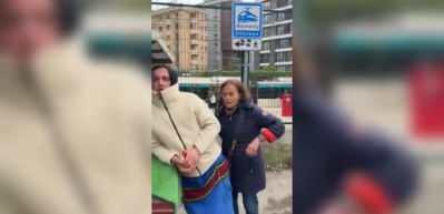 Gazeteci Muhammet Taceddin Kutay ve k&uuml;&ccedil;&uuml;k kızı radikal sek&uuml;ler saldırıya uğradı