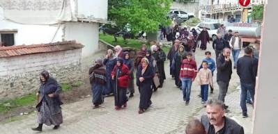 134 yıldır k&uuml;sk&uuml;nleri barıştırıp yağmur ya da ş&uuml;k&uuml;r duası ediyorlar