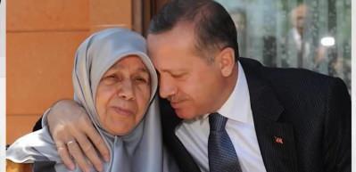 Cumhurbaşkanı Erdoğan'dan Anneler G&uuml;n&uuml; mesajı