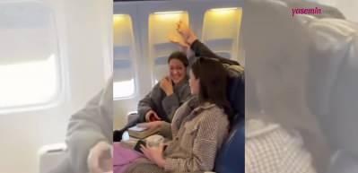 Uçakta ayaklarını uzatan adama büyük ders! Sosyal medyada viral oldu