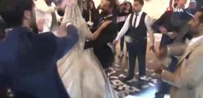 Şanlıurfa&rsquo;da aşiret d&uuml;ğ&uuml;n&uuml;nde takılar valizlerle taşındı