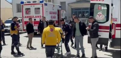 Van'da askeri ara&ccedil; devrildi: 6'sı ağır 11 asker yaralı!