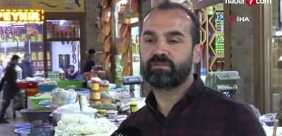 Van&rsquo;ın taze otlu peyniri satışa sunuldu