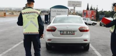 Bakan Yerlikaya Bir haftada denetlenen rekor ara&ccedil; sayısını a&ccedil;ıkladı