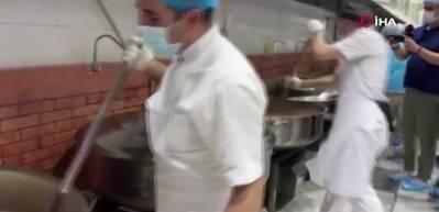 Türk hacı adayları için menüler diyetisyenler tarafından belirleniyor