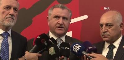 Bakan Bak "Bekle bizi Almanya" diyerek EURO 2024'te rakiplere g&ouml;zdağı verdi